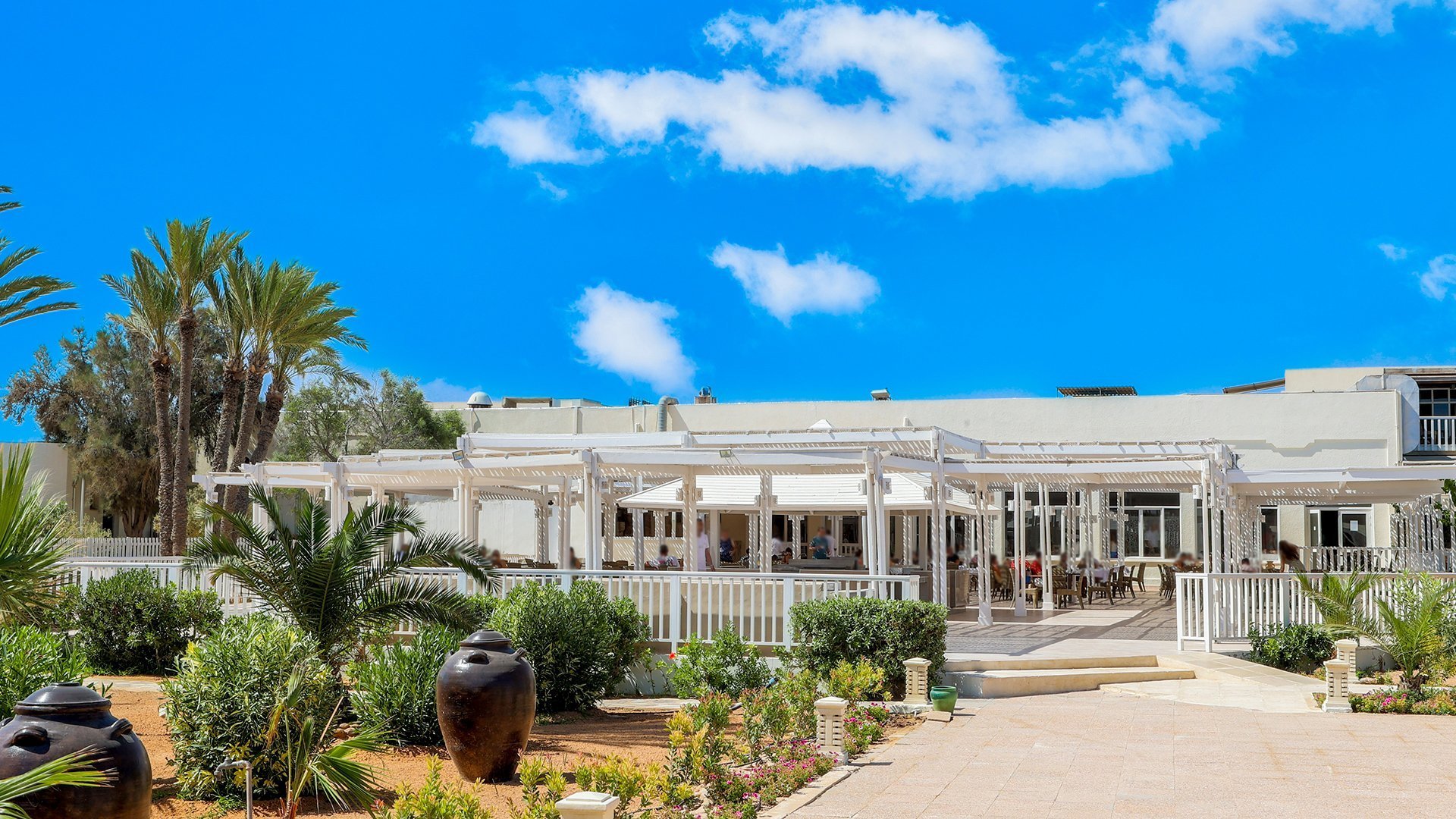 How to behave on vacation Hotel security rules How to behave on vacation Hotel security rules